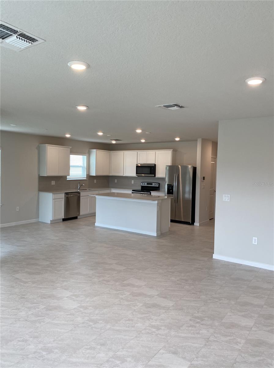 6348 DUTTON DR, WESLEY CHAPEL, FL, 33545