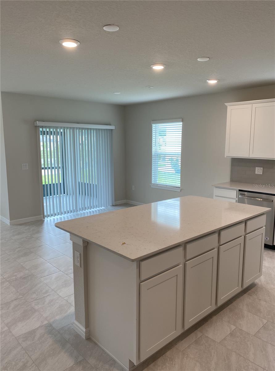 6348 DUTTON DR, WESLEY CHAPEL, FL, 33545