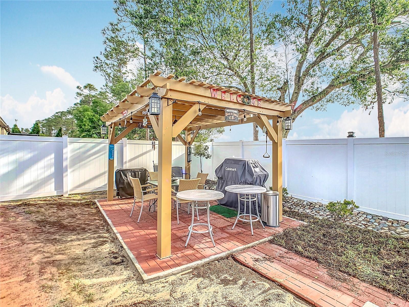 1104 ROBERTA RD, LAKE WALES, FL, 33853
