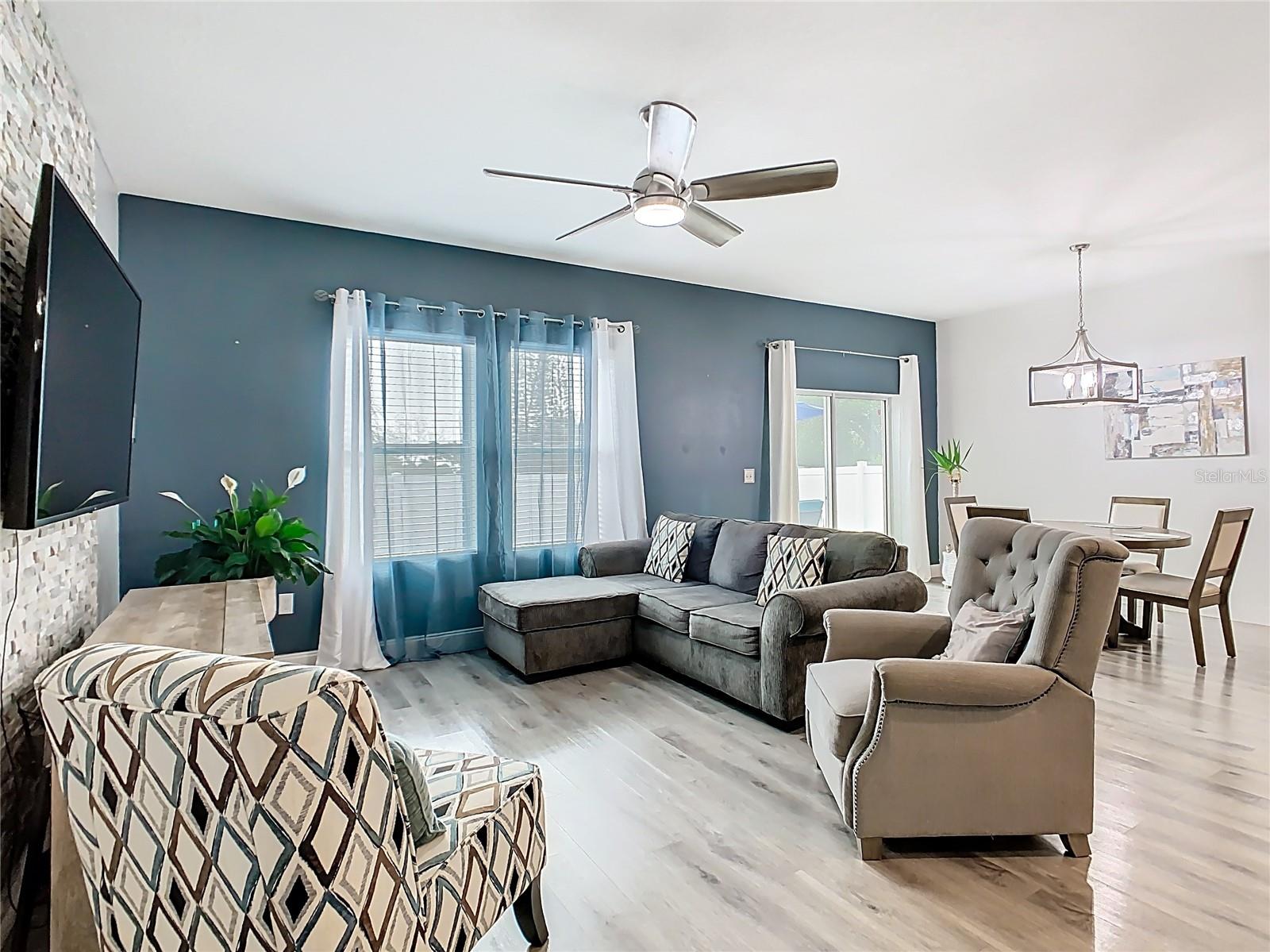 1104 ROBERTA RD, LAKE WALES, FL, 33853