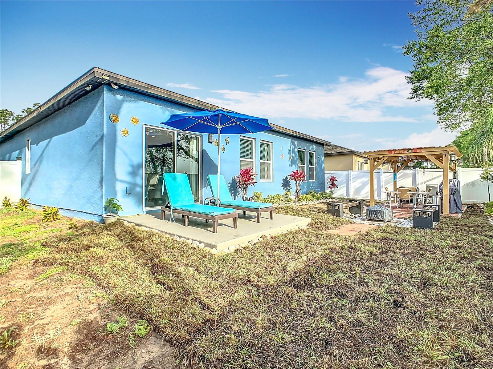 1104 ROBERTA RD, LAKE WALES, FL, 33853