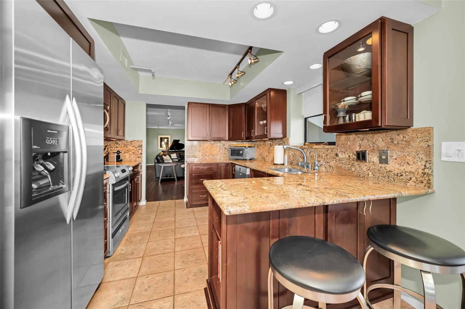 1660 GULF BLVD #307, CLEARWATER BEACH, FL, 33767
