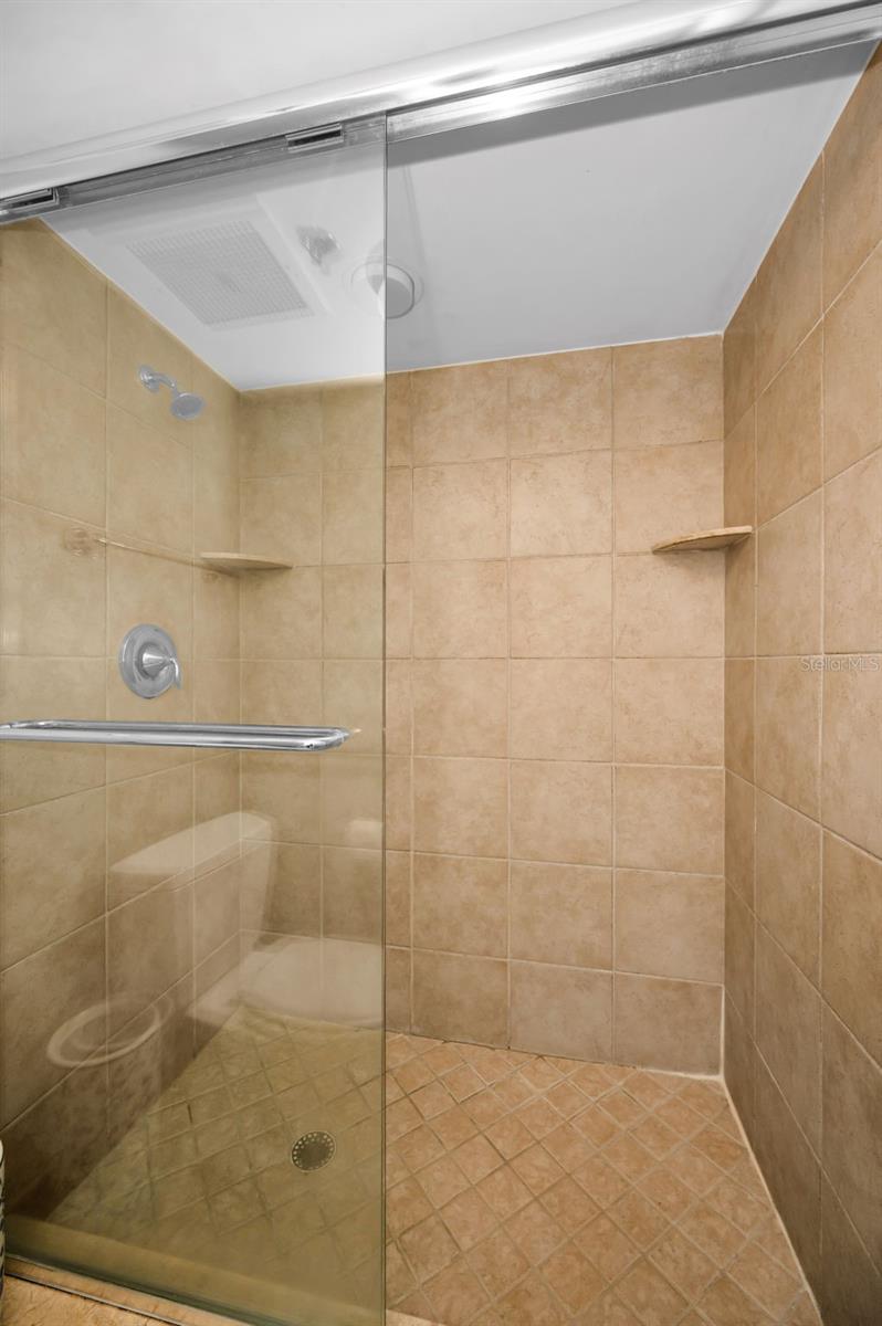 1660 GULF BLVD #307, CLEARWATER BEACH, FL, 33767