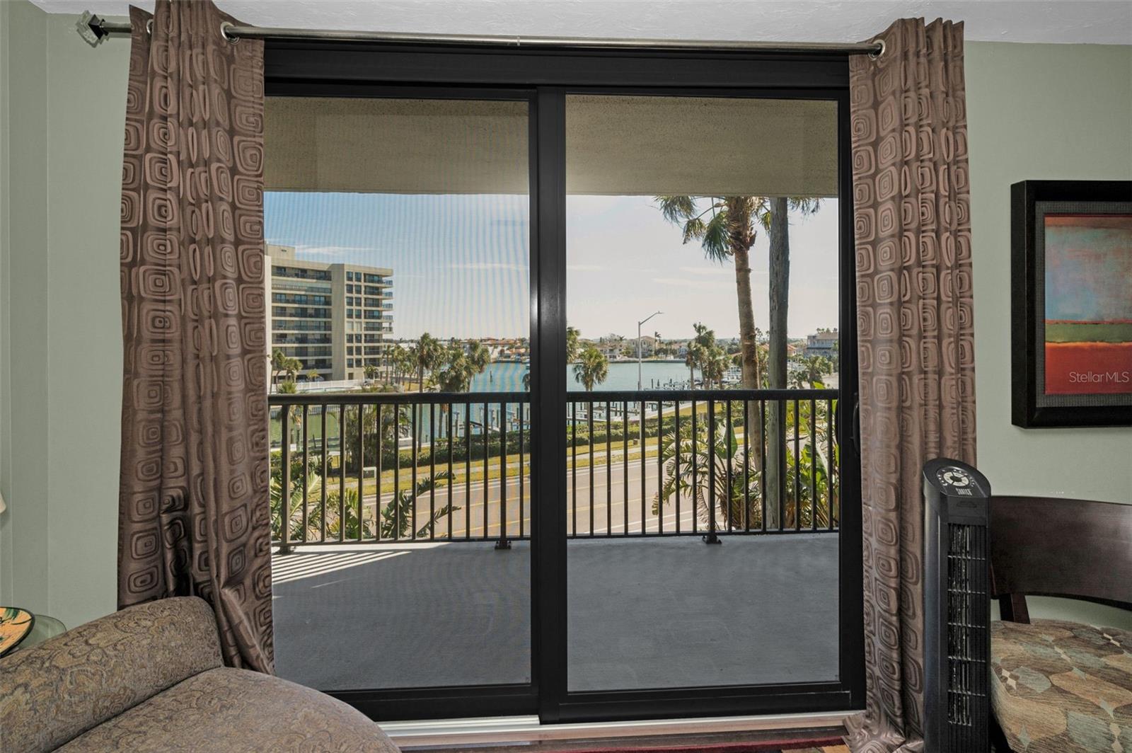 1660 GULF BLVD #307, CLEARWATER BEACH, FL, 33767