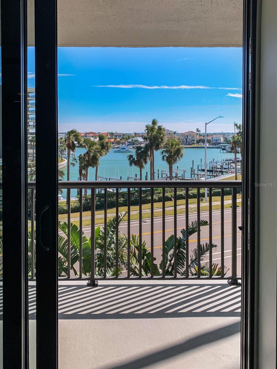 1660 GULF BLVD #307, CLEARWATER BEACH, FL, 33767