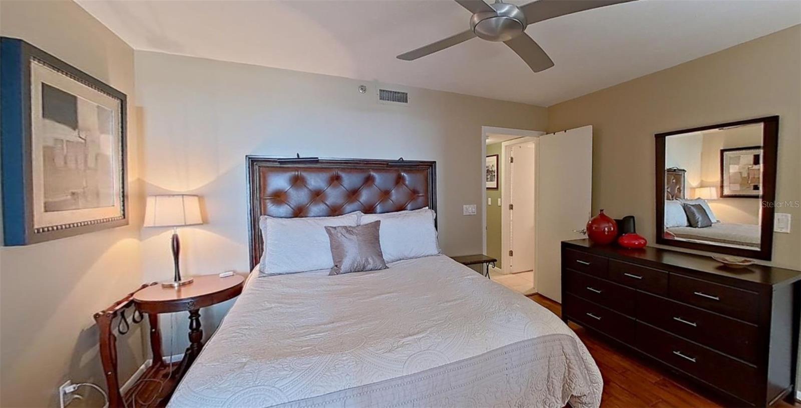 1660 GULF BLVD #307, CLEARWATER BEACH, FL, 33767