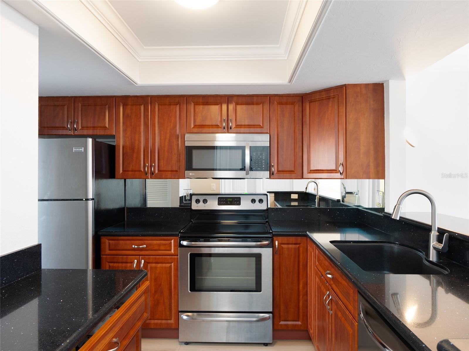 1100 TARPON CENTER DR #102B, VENICE, FL, 34285