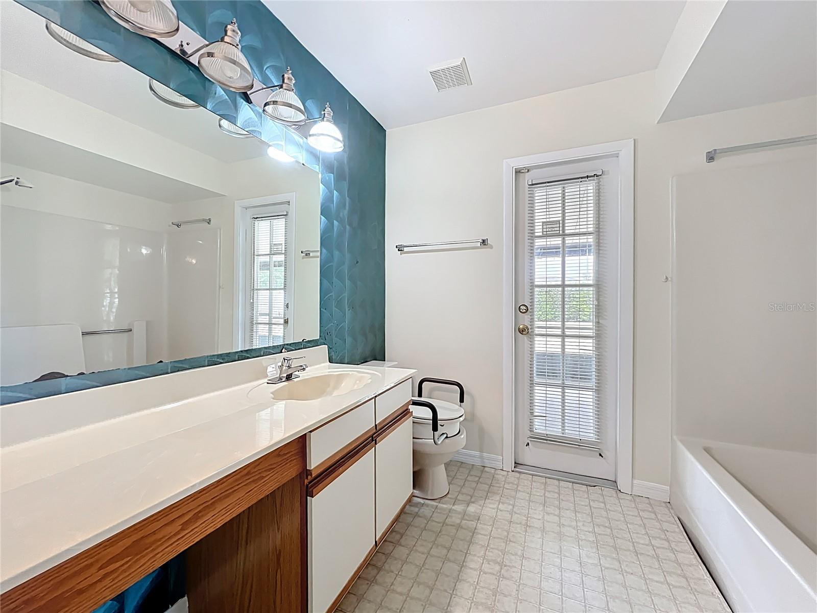 2558 ACADEMY AVE, DELTONA, FL, 32738