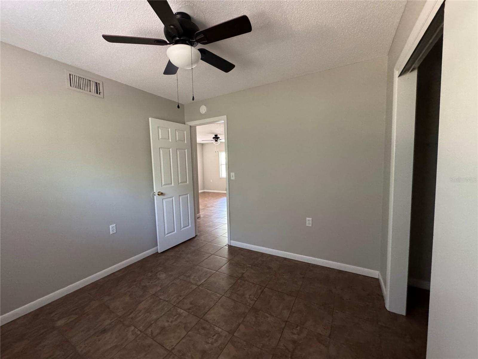 515 OAK AVE, MOUNT DORA, FL, 32757