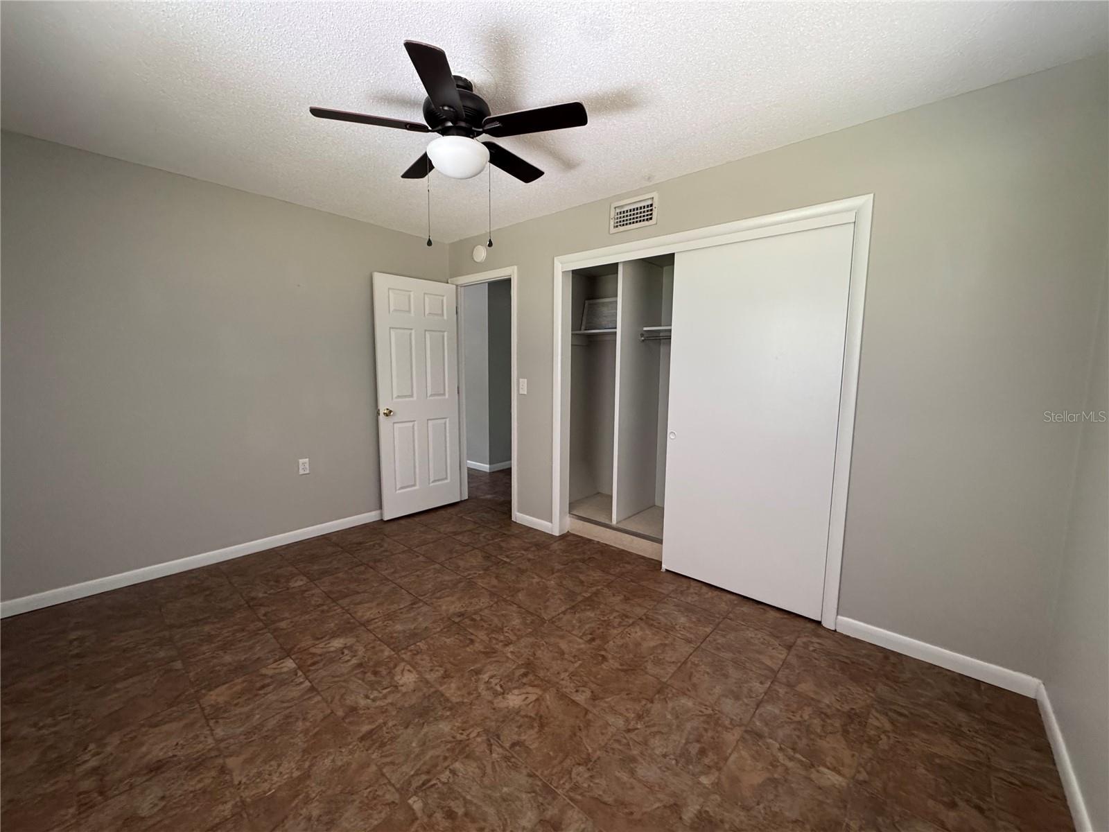 515 OAK AVE, MOUNT DORA, FL, 32757