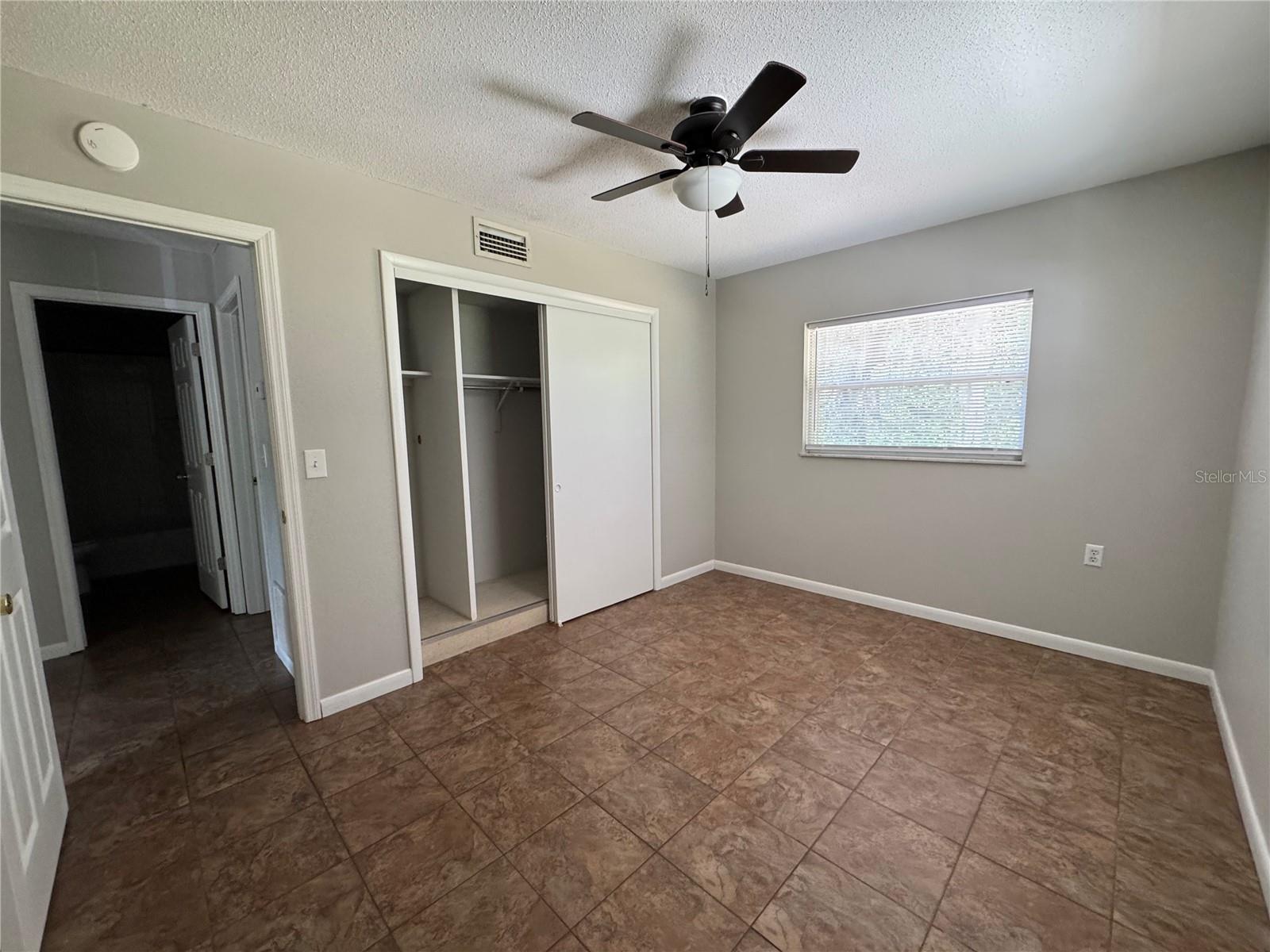 515 OAK AVE, MOUNT DORA, FL, 32757