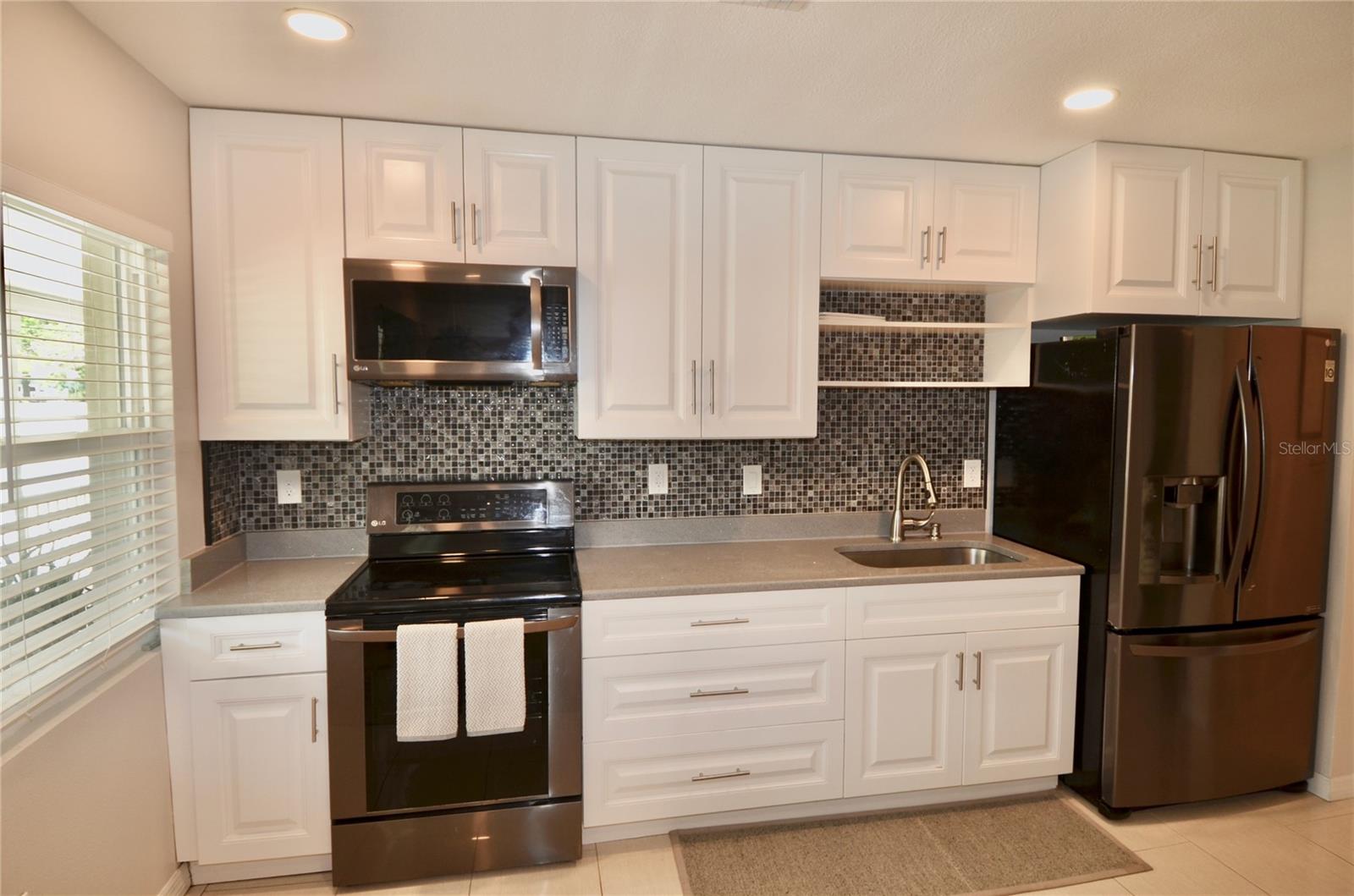 411 PAMETO RD, NOKOMIS, FL, 34275