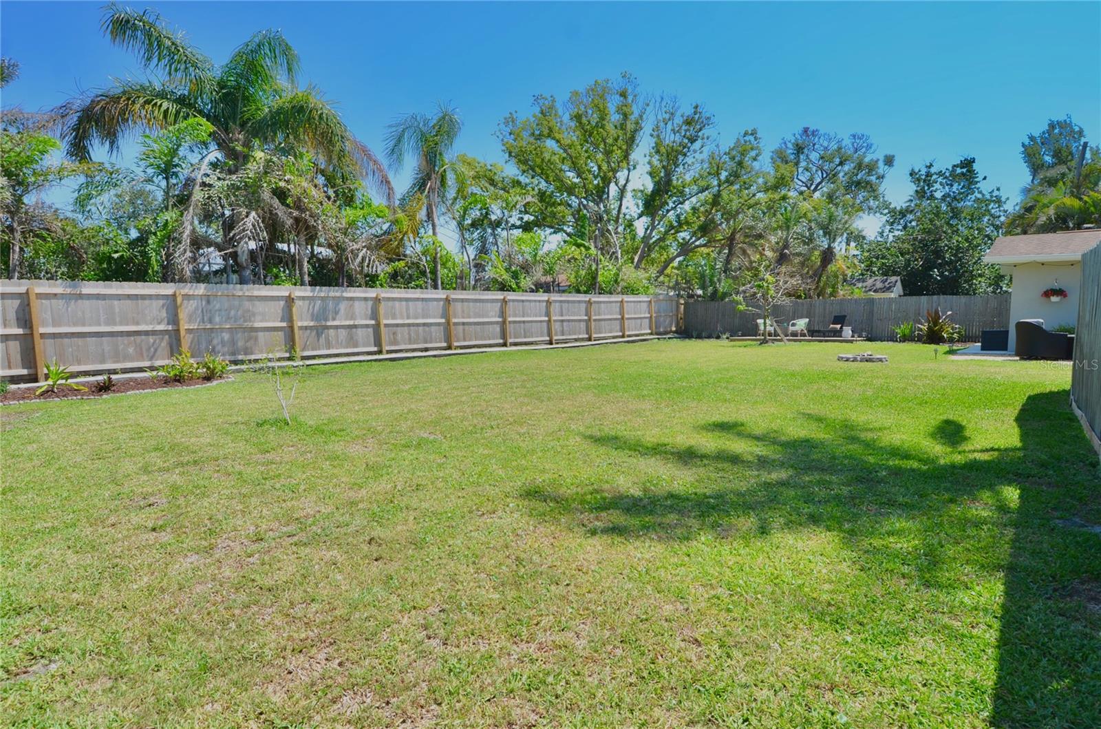 411 PAMETO RD, NOKOMIS, FL, 34275