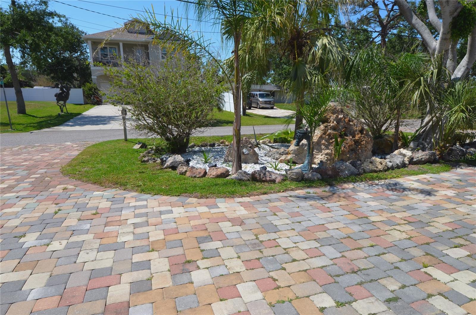 411 PAMETO RD, NOKOMIS, FL, 34275