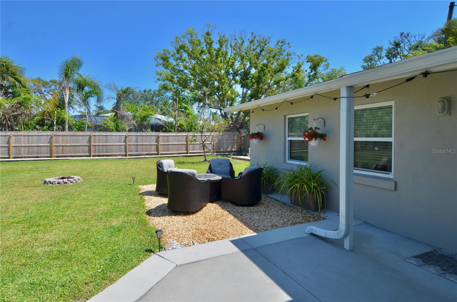 411 PAMETO RD, NOKOMIS, FL, 34275