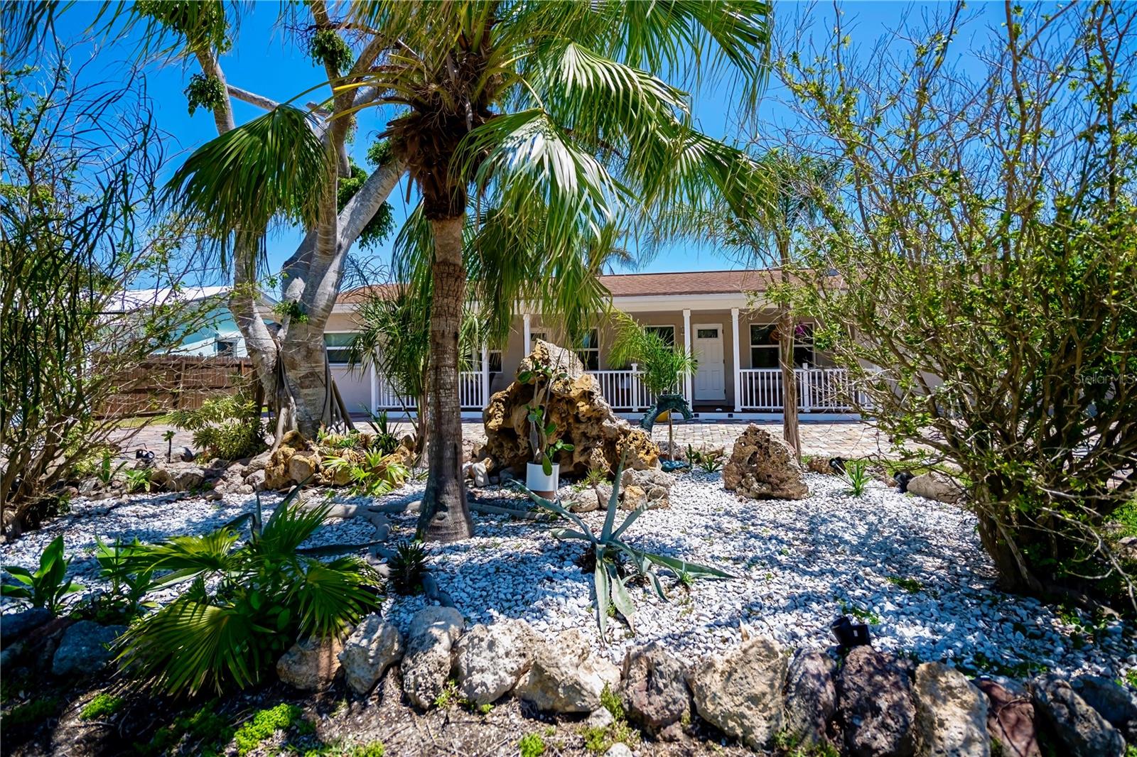 411 PAMETO RD, NOKOMIS, FL, 34275