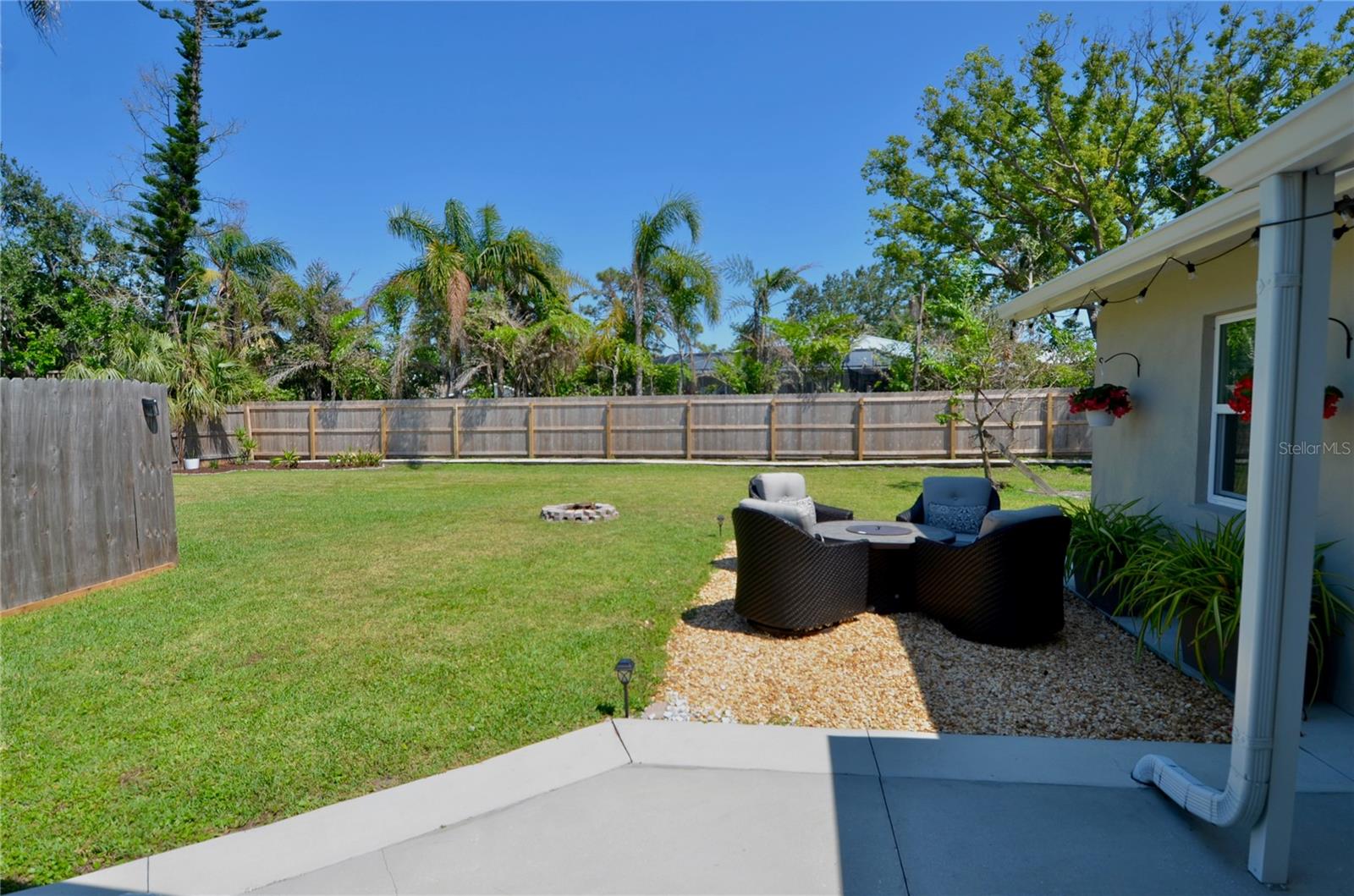 411 PAMETO RD, NOKOMIS, FL, 34275