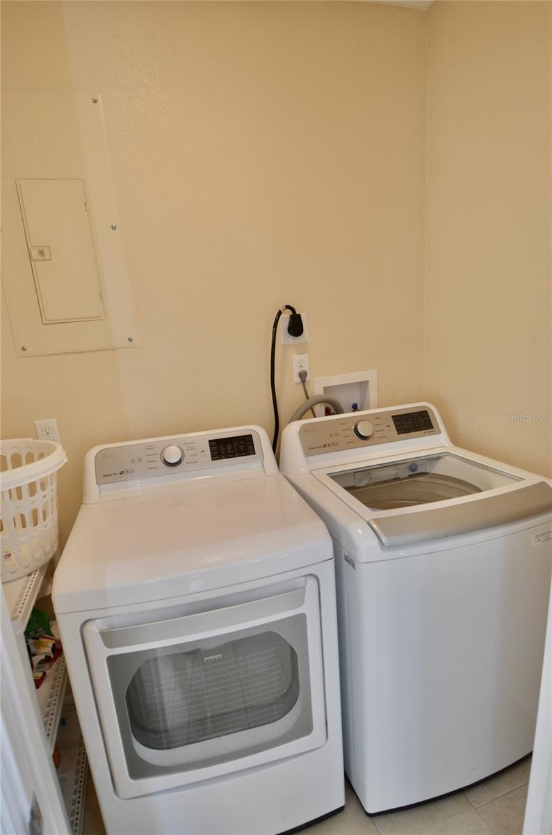 411 PAMETO RD, NOKOMIS, FL, 34275