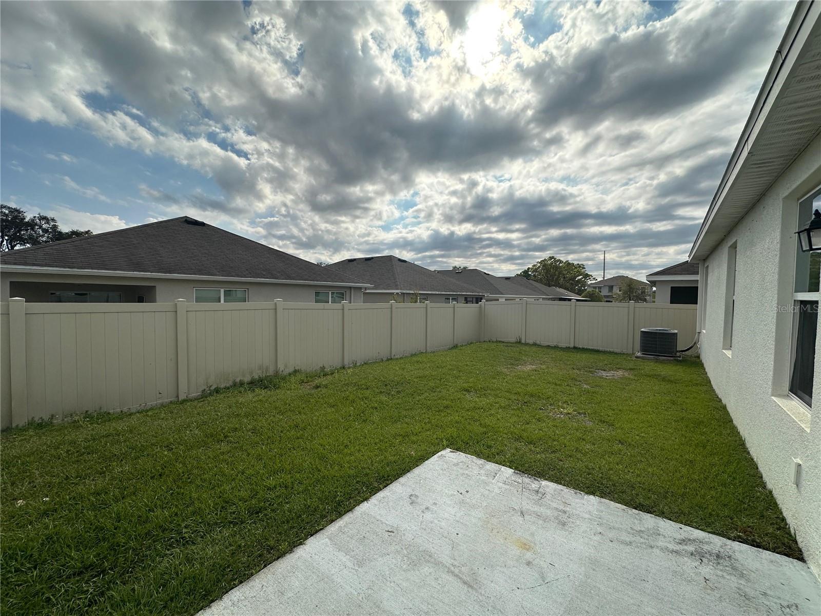 11521 KOTI CREEK LN, THONOTOSASSA, FL, 33592