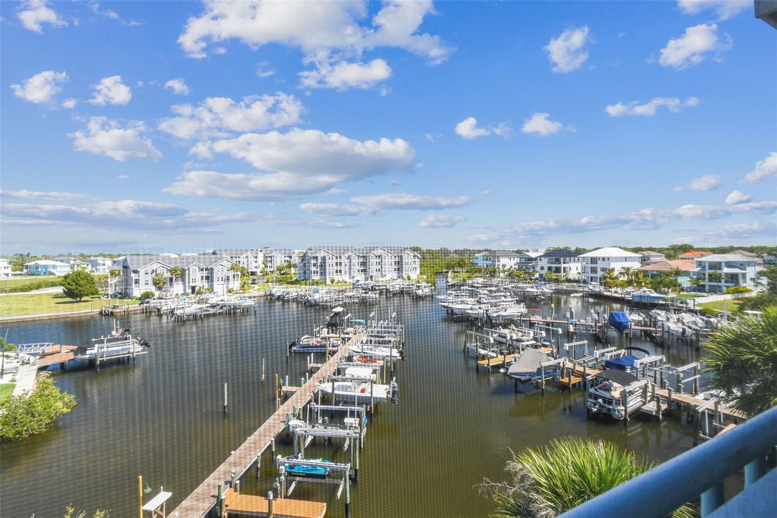 5537 SEA FOREST DR #301, NEW PORT RICHEY, FL, 34652