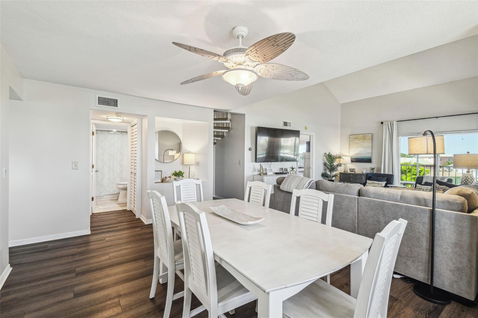 5537 SEA FOREST DR #301, NEW PORT RICHEY, FL, 34652