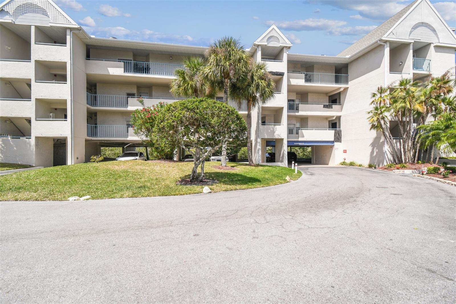 5537 SEA FOREST DR #301, NEW PORT RICHEY, FL, 34652