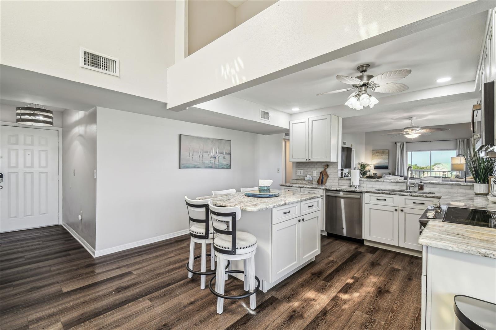 5537 SEA FOREST DR #301, NEW PORT RICHEY, FL, 34652