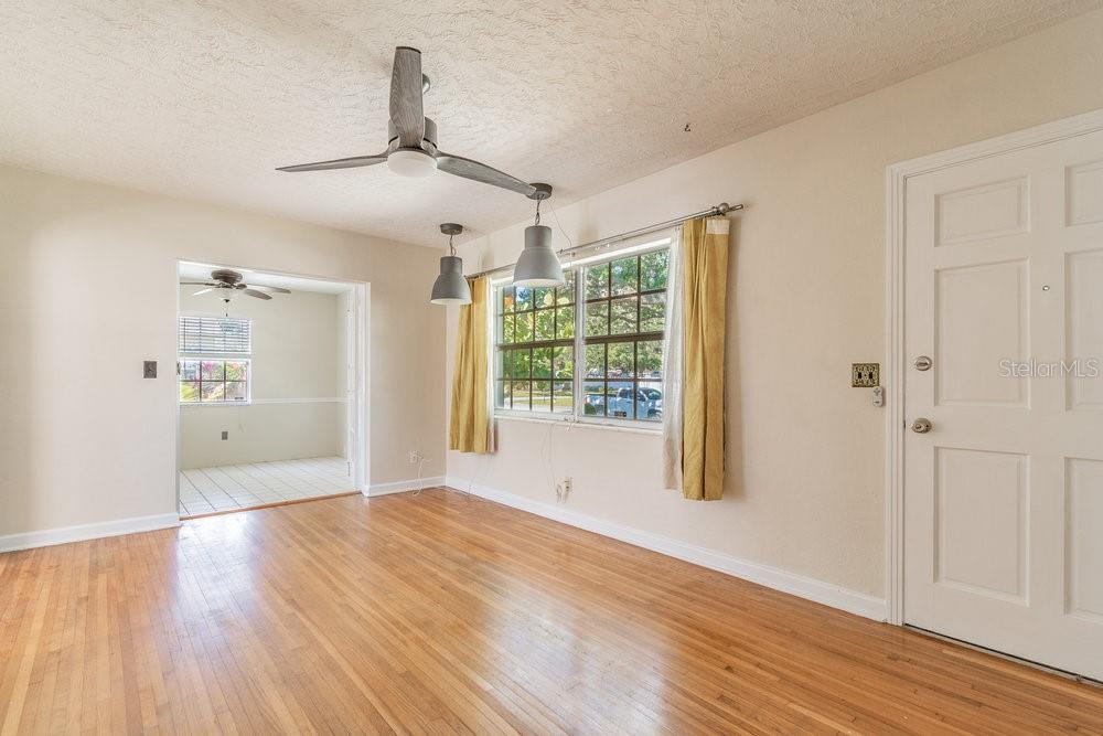 410 39TH AVE NE, ST PETERSBURG, FL, 33703