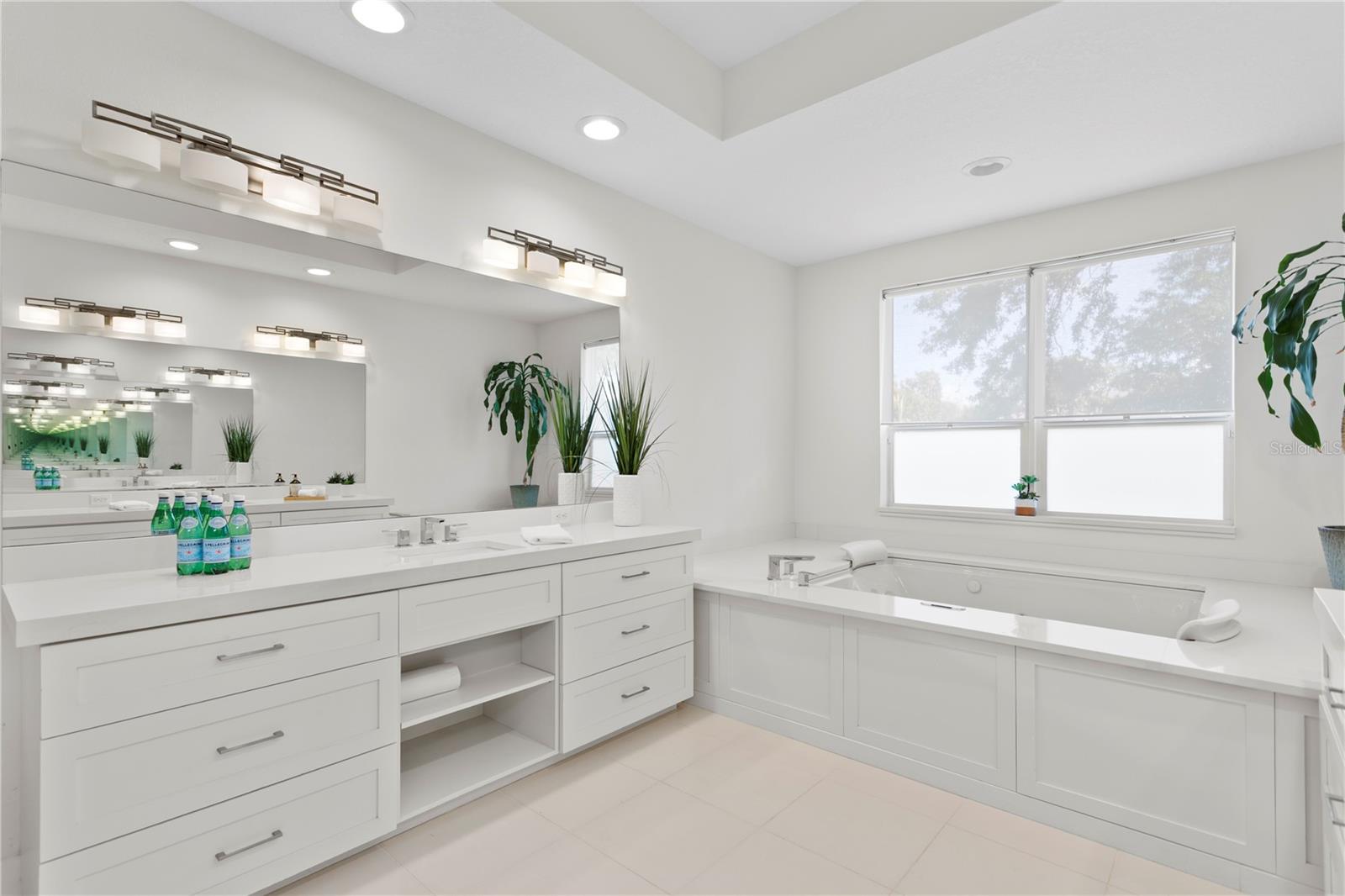 3411 W EL PRADO BLVD, TAMPA, FL, 33629
