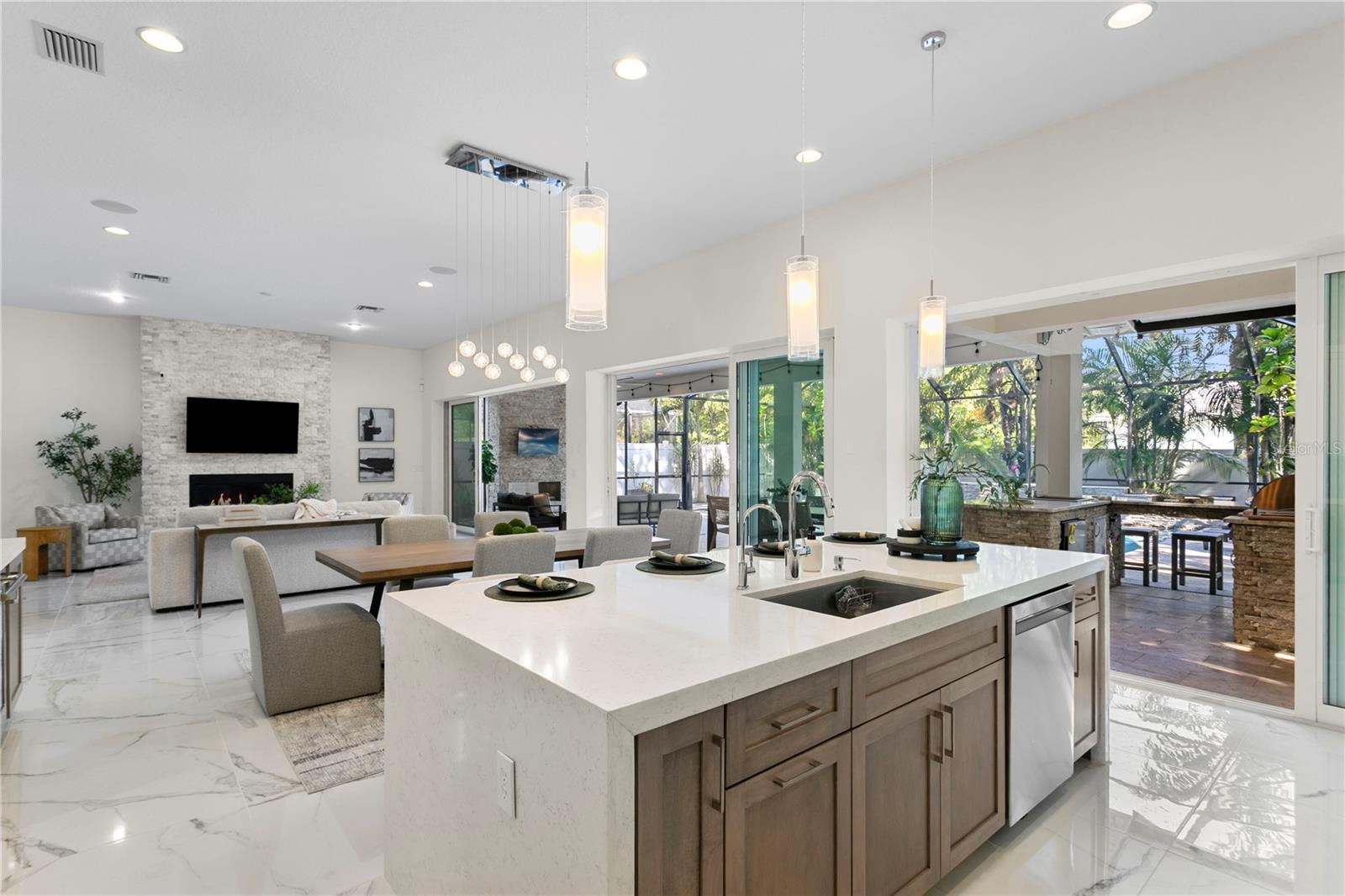 3411 W EL PRADO BLVD, TAMPA, FL, 33629
