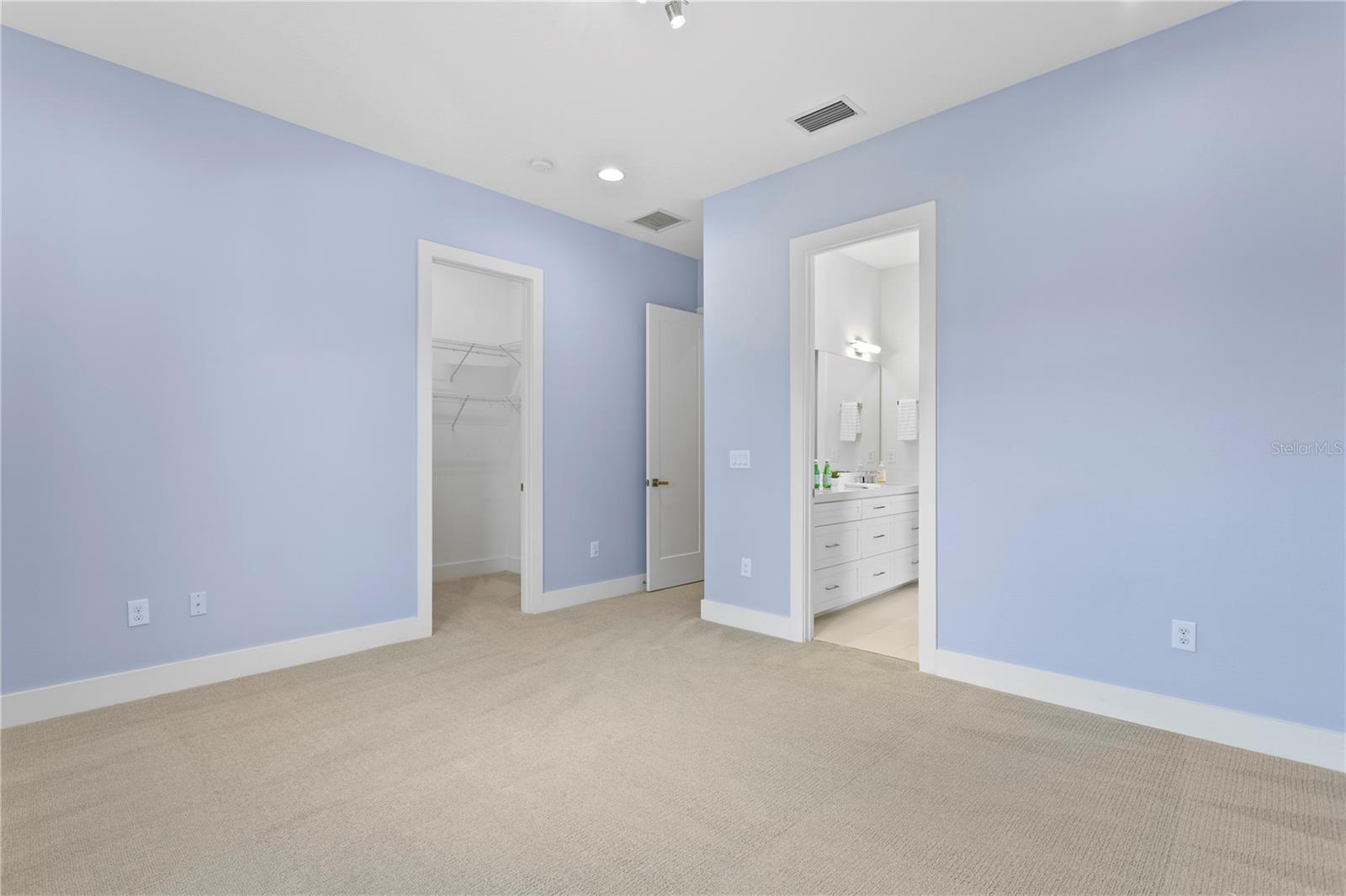 3411 W EL PRADO BLVD, TAMPA, FL, 33629