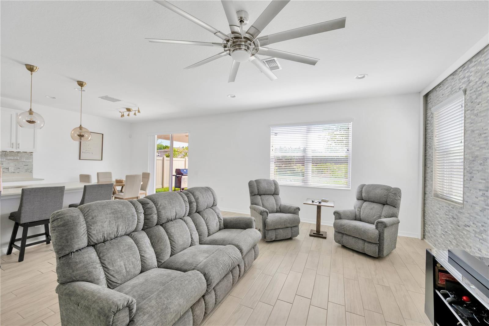 19592 BREYNIA DR, LUTZ, FL, 33558