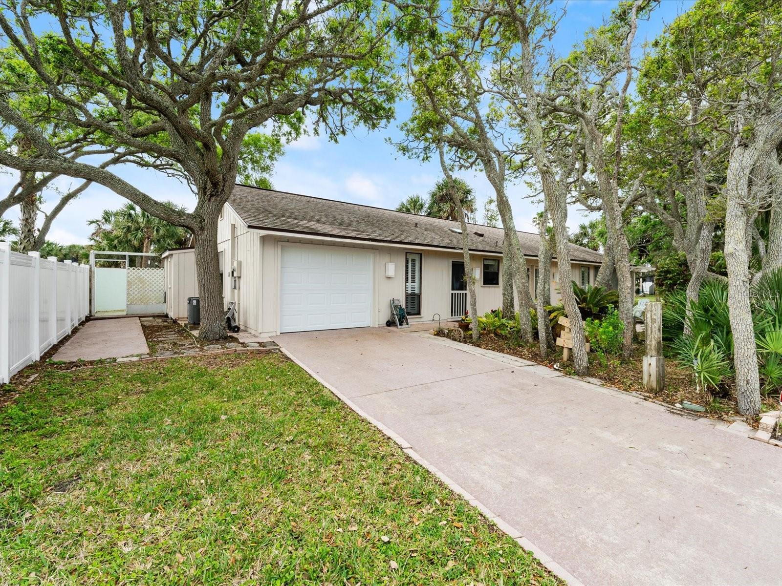 2401 S FLAGLER AVE, FLAGLER BEACH, FL, 32136