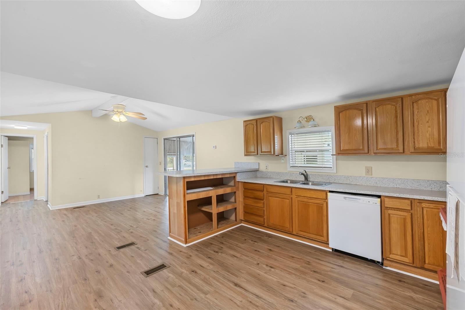 5741 E LAKE FOX DR, WINTER HAVEN, FL, 33884