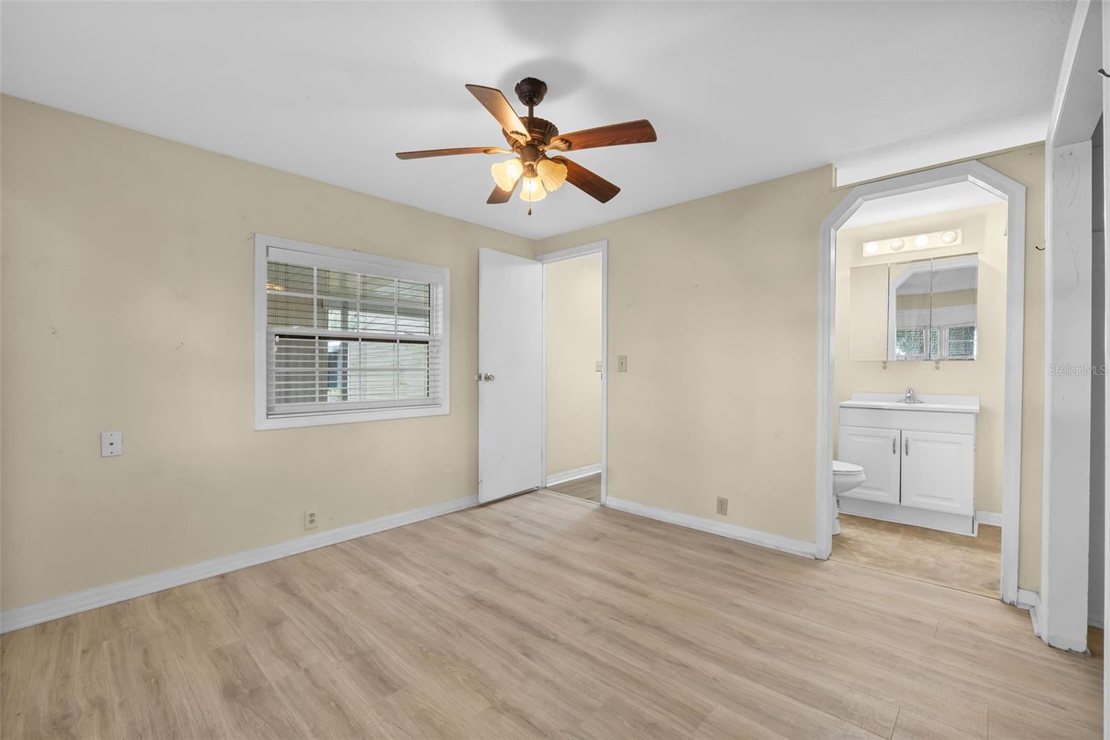 5741 E LAKE FOX DR, WINTER HAVEN, FL, 33884