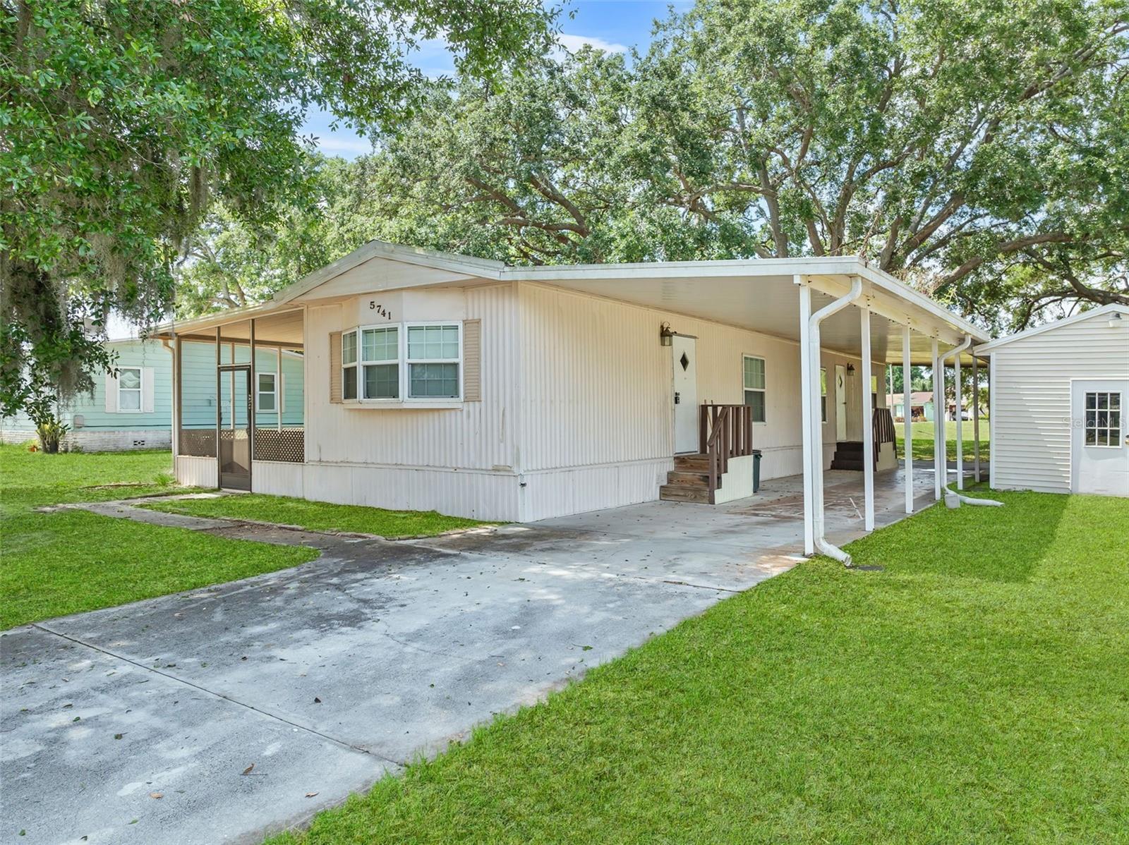 5741 E LAKE FOX DR, WINTER HAVEN, FL, 33884
