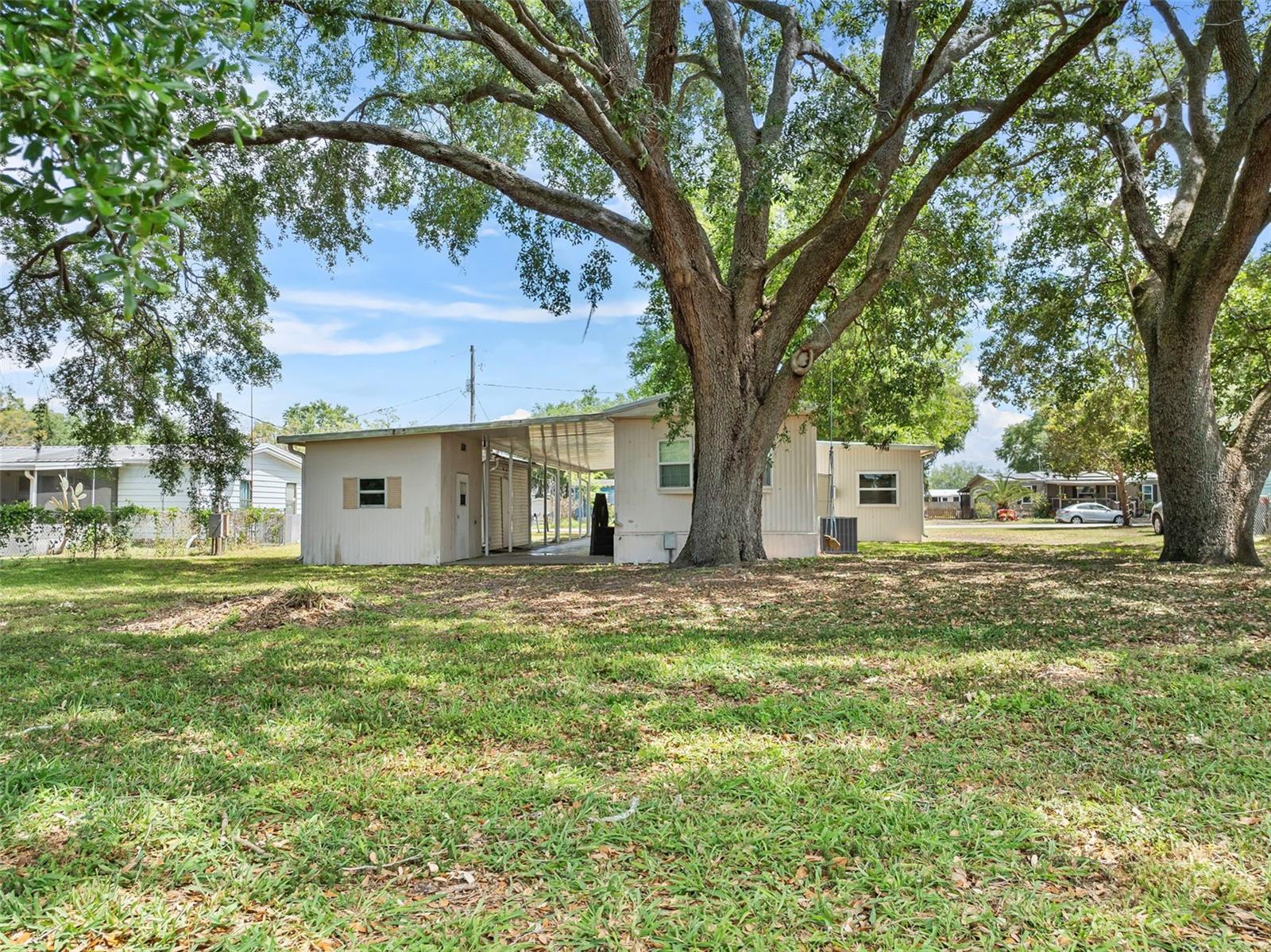 5741 E LAKE FOX DR, WINTER HAVEN, FL, 33884