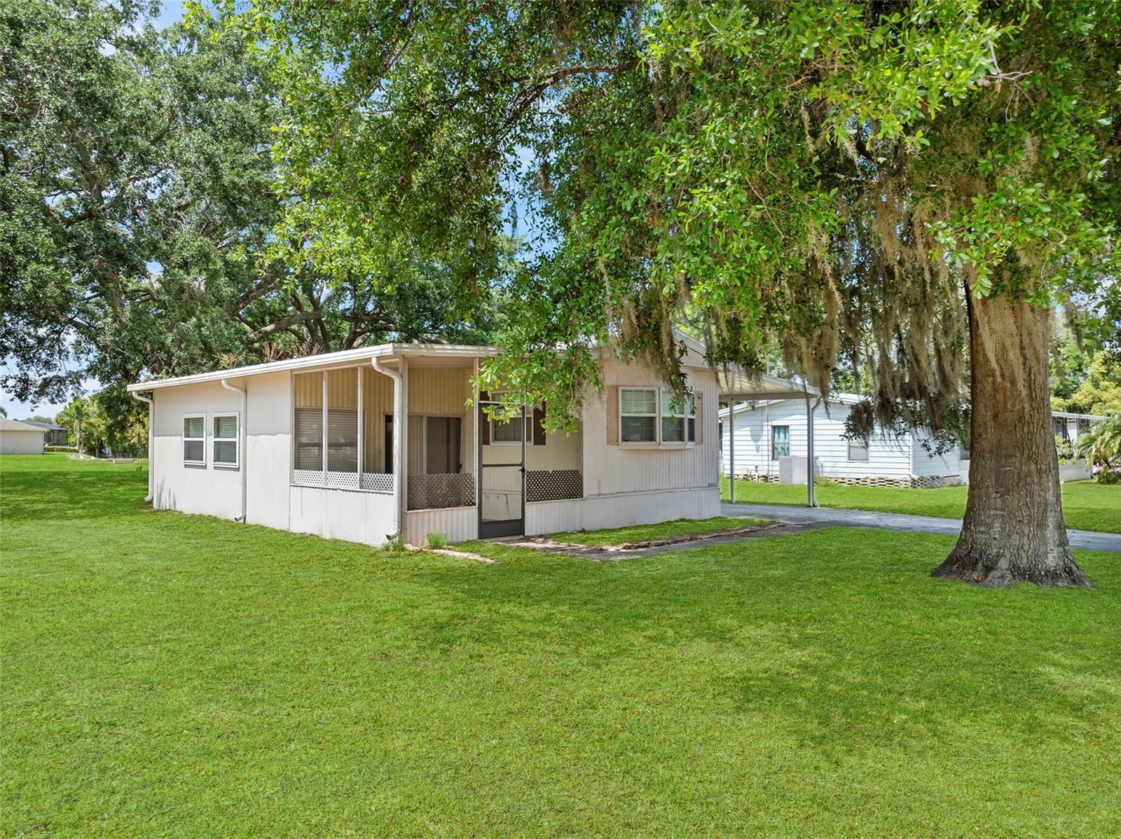 5741 E LAKE FOX DR, WINTER HAVEN, FL, 33884