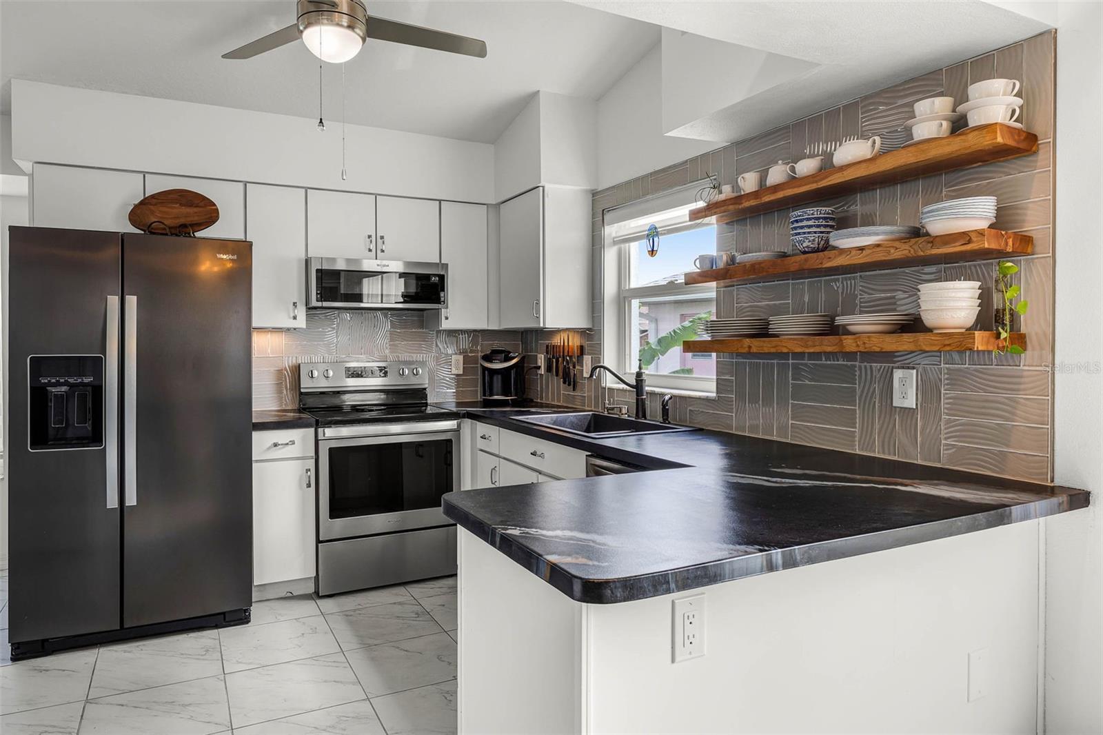 530 EASTLAKE DR, HAINES CITY, FL, 33844