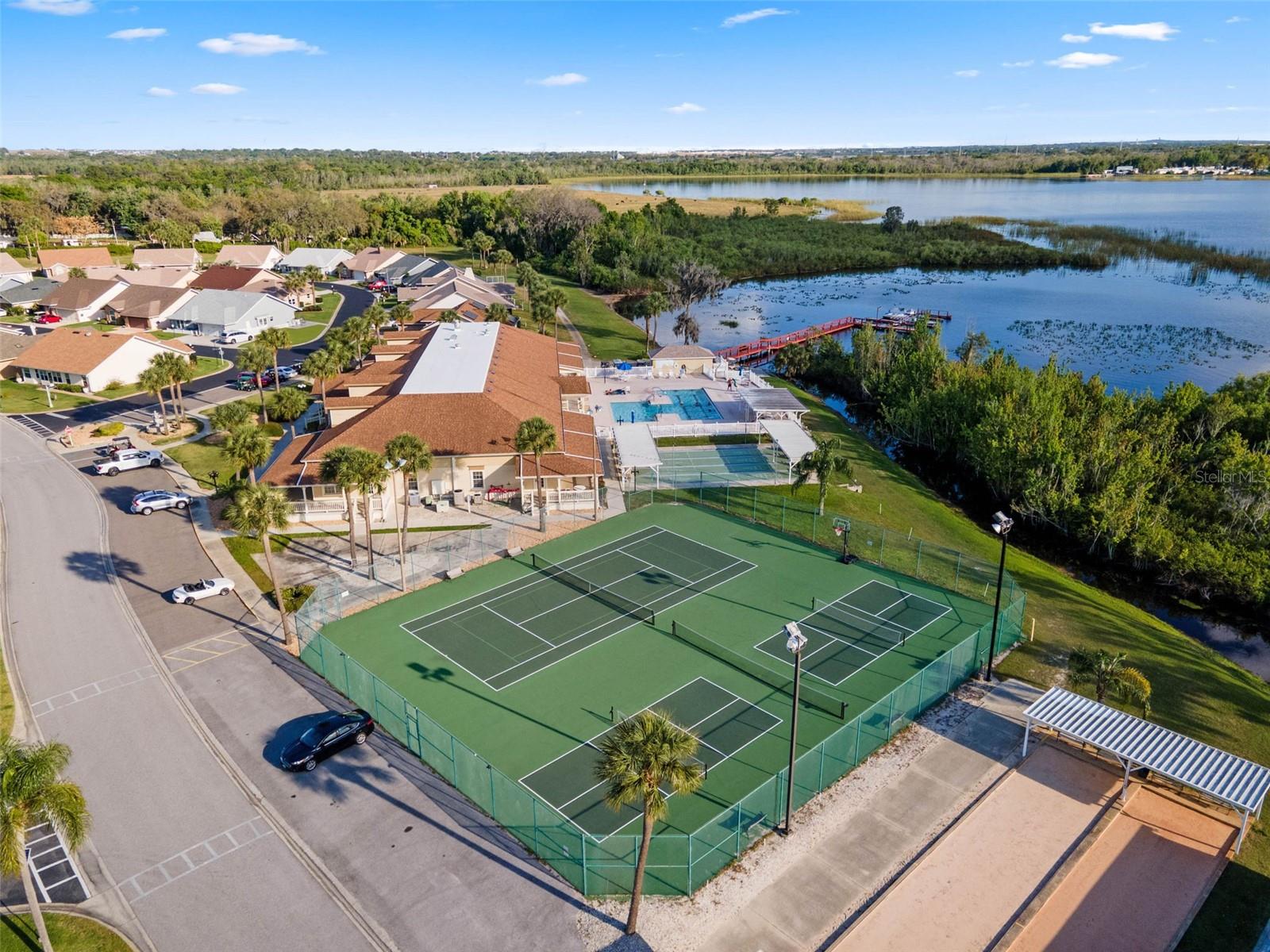 530 EASTLAKE DR, HAINES CITY, FL, 33844