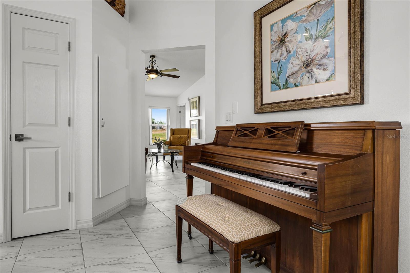 530 EASTLAKE DR, HAINES CITY, FL, 33844