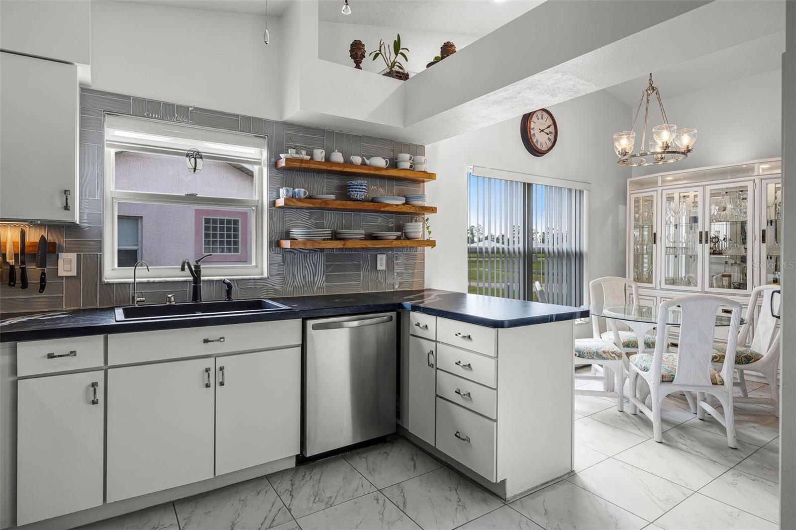 530 EASTLAKE DR, HAINES CITY, FL, 33844