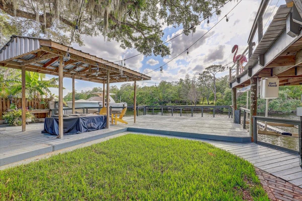 7500 N OLA AVE, TAMPA, FL, 33604