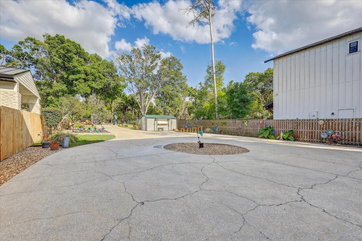 7500 N OLA AVE, TAMPA, FL, 33604