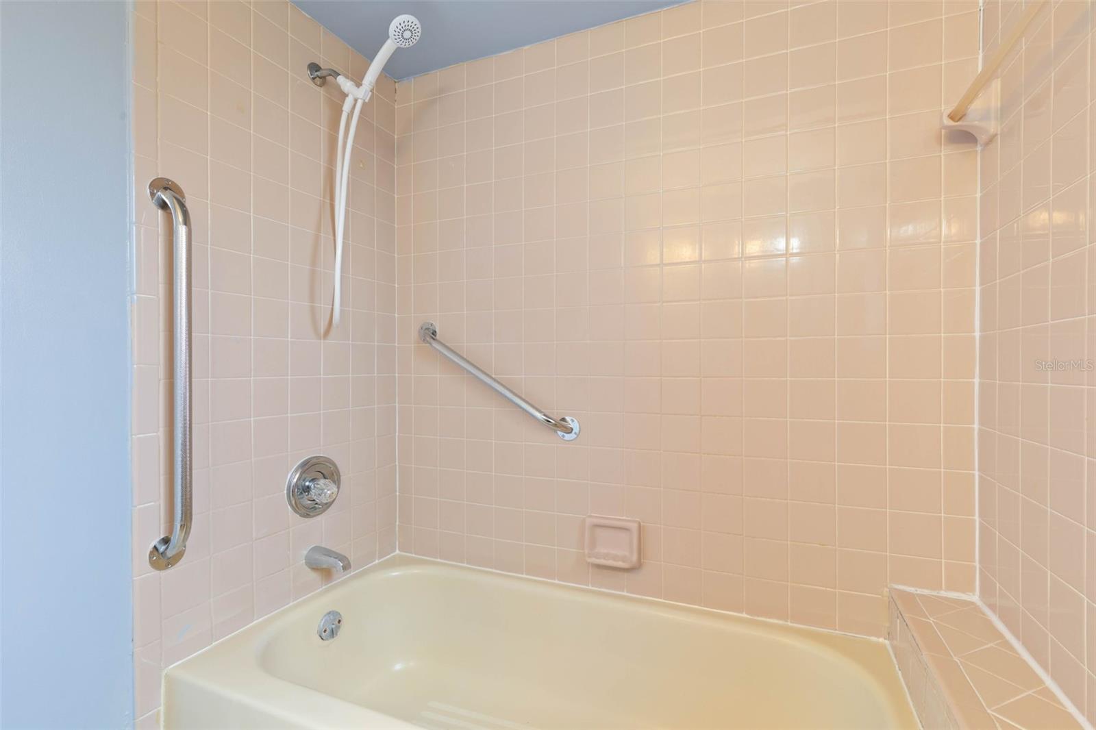 100 WESTBURY LN, PALM COAST, FL, 32164