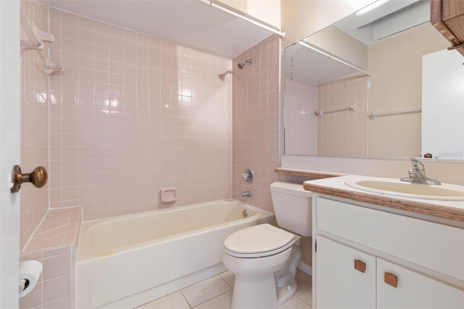 100 WESTBURY LN, PALM COAST, FL, 32164