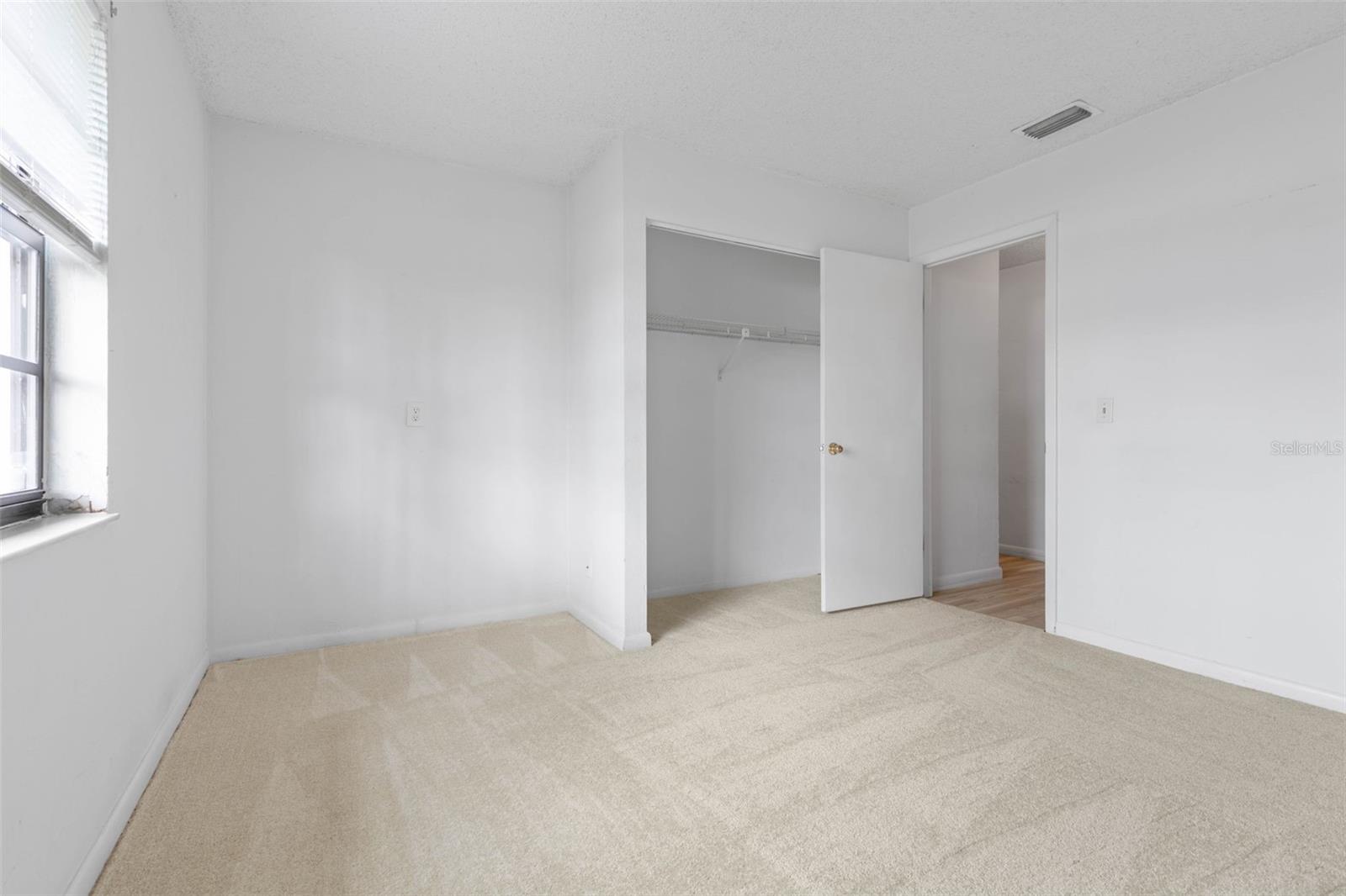 100 WESTBURY LN, PALM COAST, FL, 32164