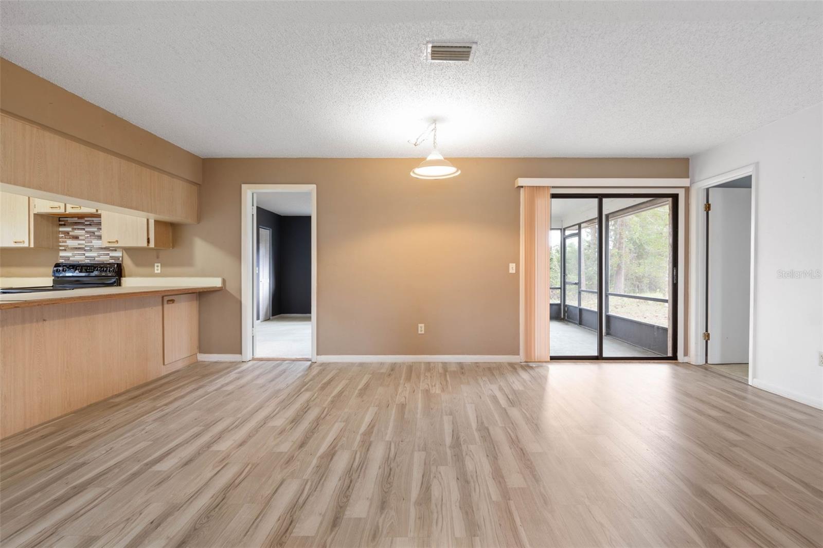 100 WESTBURY LN, PALM COAST, FL, 32164