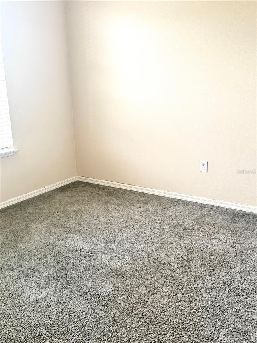 1944 THE OAKS BLVD, KISSIMMEE, FL, 34746