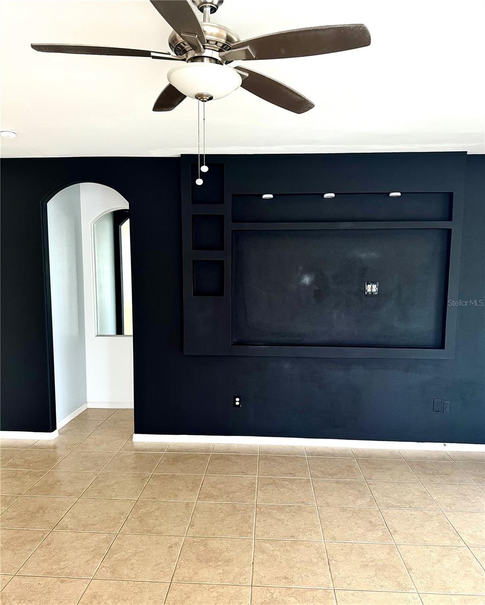 1944 THE OAKS BLVD, KISSIMMEE, FL, 34746